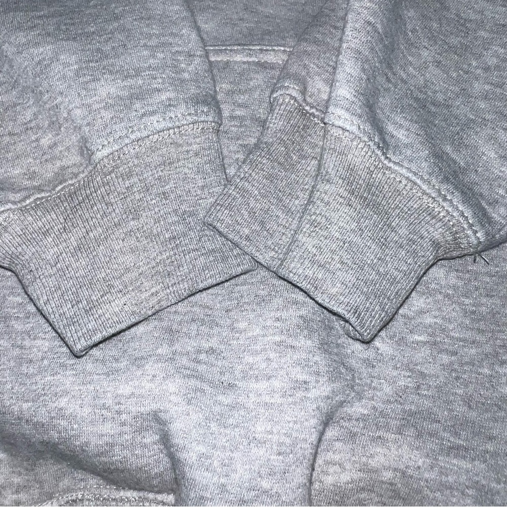Buc-ee’s Unisex Gray Pullover Hoodie - Size Small - Picture 6 of 7